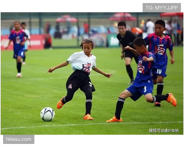 南美足球球迷文化焕新风貌:激情与团结彰显体育精神 南美足球球迷文化焕新风貌:激情与团结彰显体育精神