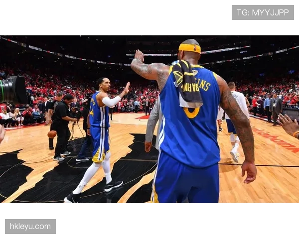 里奥边路闪电突破助球队取胜,关键战表现惊艳 里奥边路闪电突破助球队取胜,关键战表现惊艳