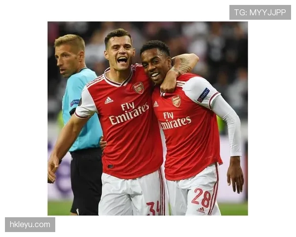 爱德华兹加盟哈特斯菲尔德，英超新星蓄势待发