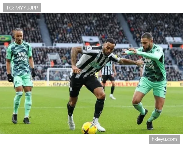 标准列日边路速度表现稳健,攻防转换效率持续提升 标准列日边路速度表现稳健,攻防转换效率持续提升