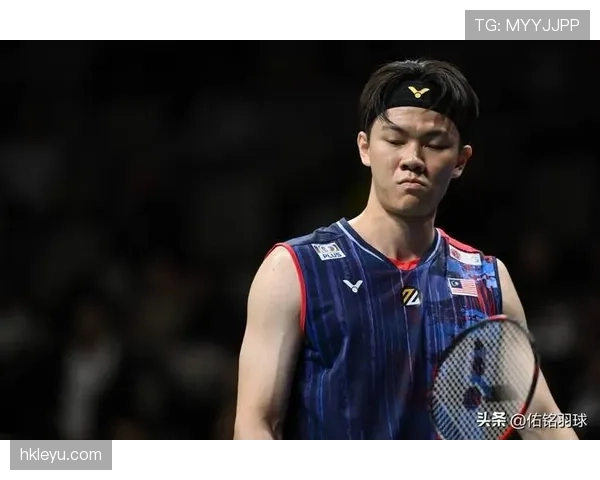 李梓嘉比赛结束第一件事竟然不是休息，是拿出手机狂刷直播？这也太反差了吧！